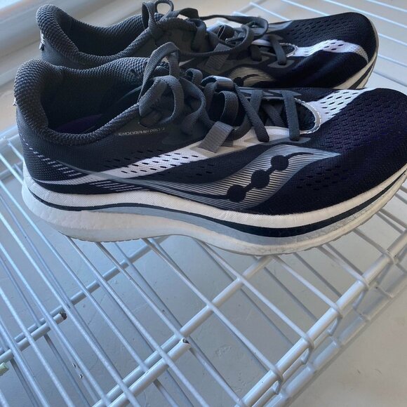 Saucony Women's Black Trainers - Picture 4 of 5